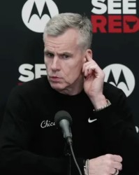 皇冠体育官方入口-多诺万采访全文：很满意球员的职业态度，布泽利斯进步迅速