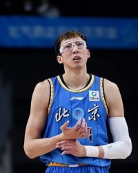 皇冠体育官方入口-周琦末节神秘消失北京主场输给山西，许利民说的对：球队没希望了