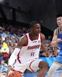 CBA一夜又曝出两大冷门！北京遭山西大逆转：绝杀大队29分惨败